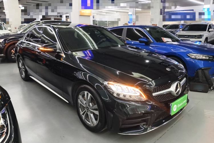 Used Mercedes-Benz C-Class 2020 Restyled C 200 L Fashion Edition Sport Version Front Right 45 Deg