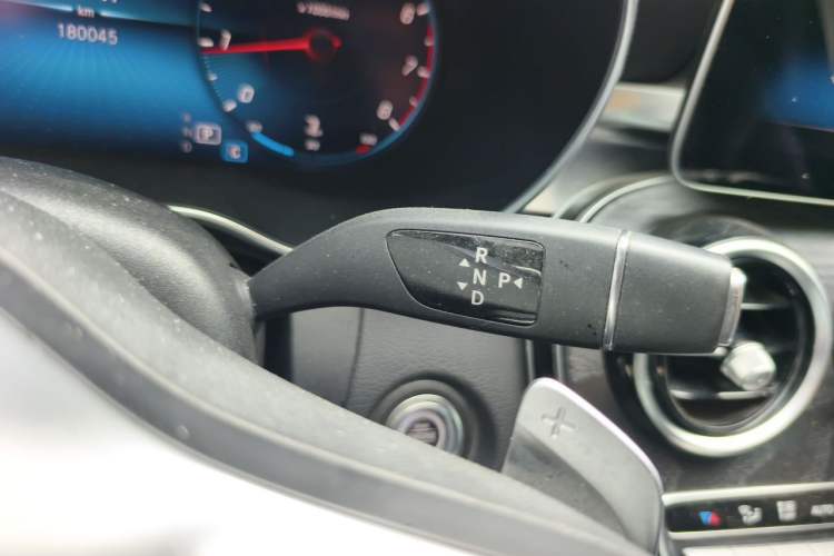 Used Mercedes-Benz C-Class 2020 C 200 L Fashion Edition Sport Version Gear Lever