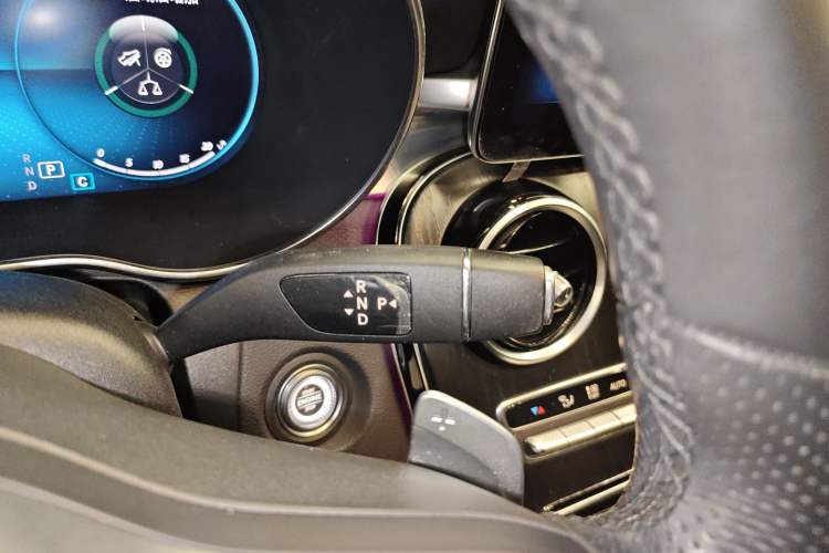 Used Mercedes-Benz C-Class 2020 Restyled C 260 L Sport Edition Gear Lever