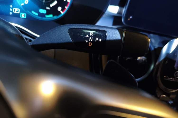Used Mercedes-Benz C-Class 2020 C 260 L Sport Edition Gear Lever