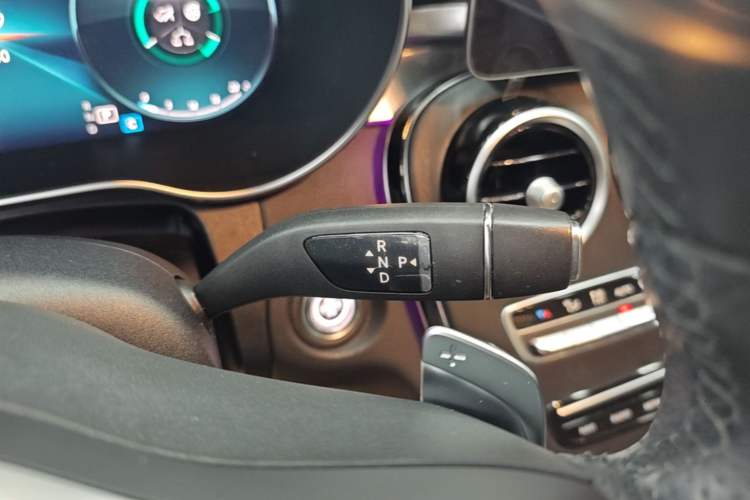 Used Mercedes-Benz C-Class 2020 Restyled C 260 L Sport Edition Gear Lever