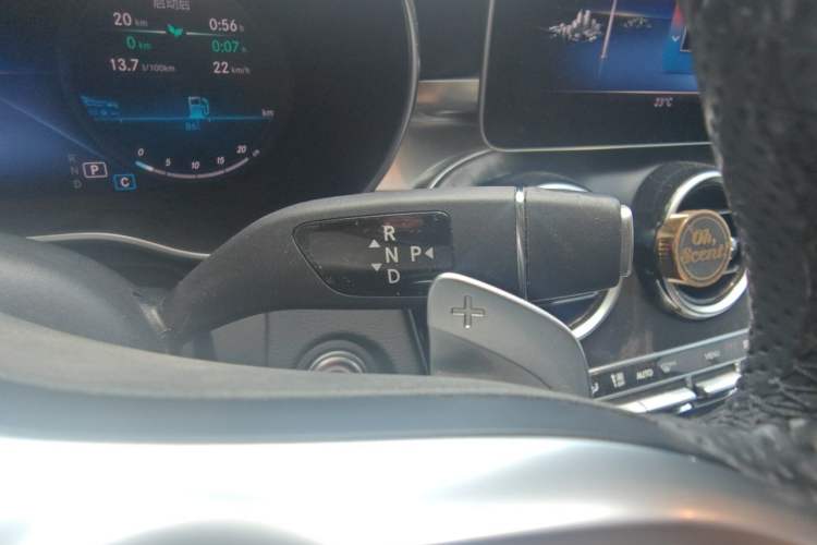 Used Mercedes-Benz C-Class 2020 Restyled C 260 L Sport Edition Gear Lever