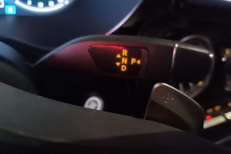 Used Mercedes-Benz C-Class 2020 C 260 L Sport Edition Gear Lever