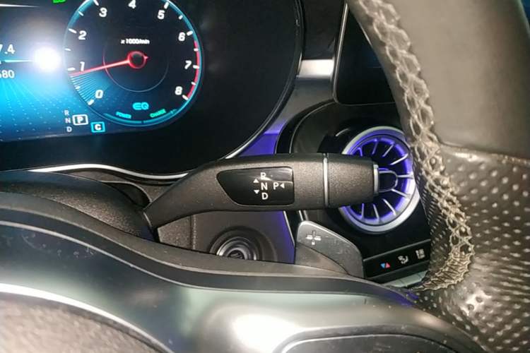Used Mercedes-Benz C-Class 2020 Restyled C 260 L Sport Edition Gear Lever