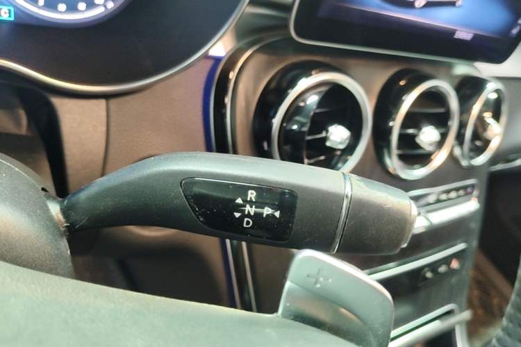 Used Mercedes-Benz C-Class 2020 Restyled C 260 L Sport Edition Gear Lever