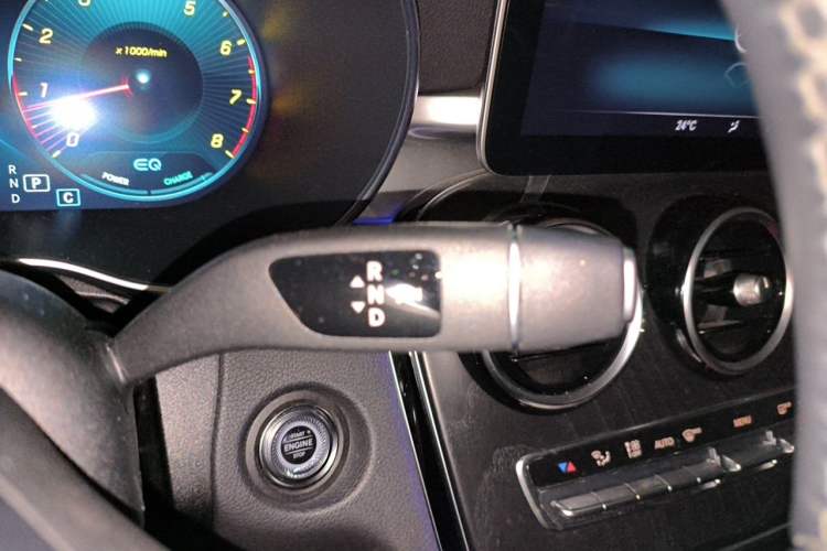 Used Mercedes-Benz C-Class 2020 Restyled C 260 L Sport Edition Gear Lever