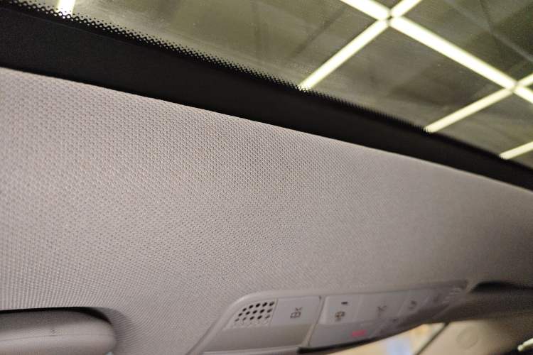 Used Mercedes-Benz C-Class 2020 Restyled C 260 L Sport Edition Headliner
