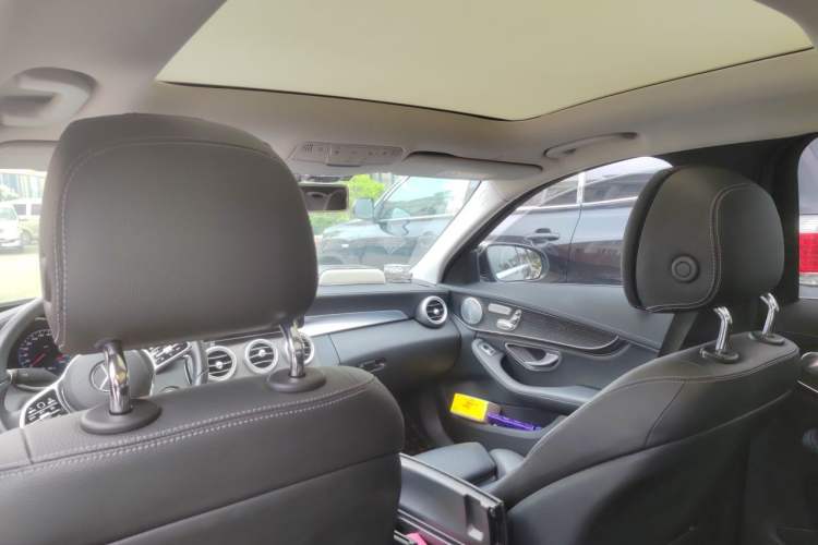Used Mercedes-Benz C-Class 2020 C 260 L Headliner