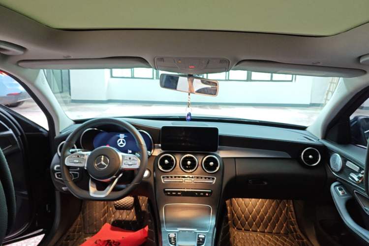 Used Mercedes-Benz C-Class 2020 C 260 L Sport Edition Headliner