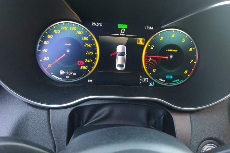 Used Mercedes-Benz C-Class 2020 Restyled C 260 L Sport Edition Instrument Cluster