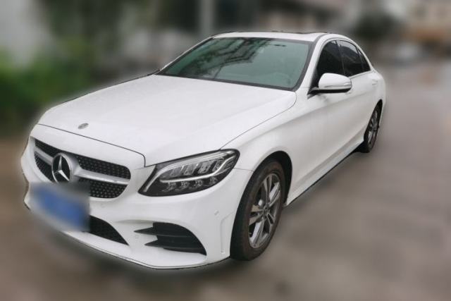 Ojetý Mercedes-Benz C-Class 2020 C 200 L Fashion Edition Sport Version