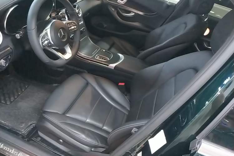 Used Mercedes-Benz C-Class 2020 C 200 L Fashion Edition Sport Version Left Front Seat