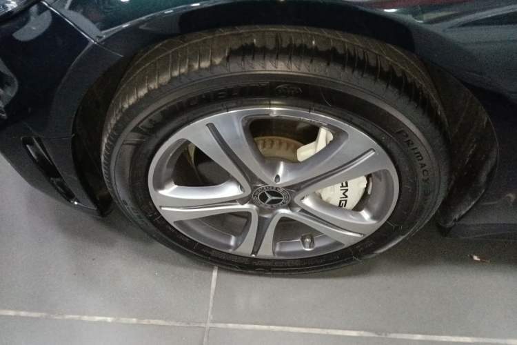 Used Mercedes-Benz C-Class 2020 Restyled C 260 L Sport Edition Left Front Wheel Hub