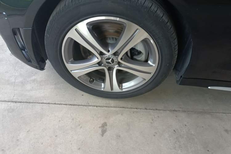 Used Mercedes-Benz C-Class 2020 Restyled C 260 L Sport Edition Left Front Wheel Hub