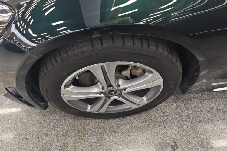 Used Mercedes-Benz C-Class 2020 Restyled C 260 L Sport Edition Left Front Wheel Hub