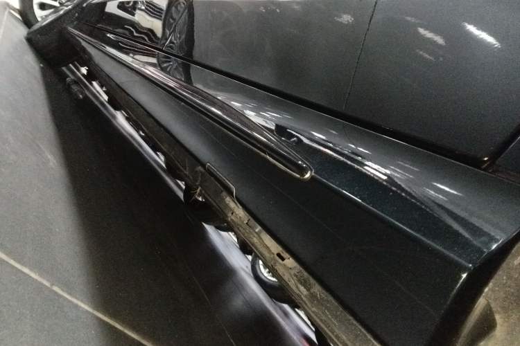 Used Mercedes-Benz C-Class 2020 Restyled C 260 L Sport Edition Left Side Sill