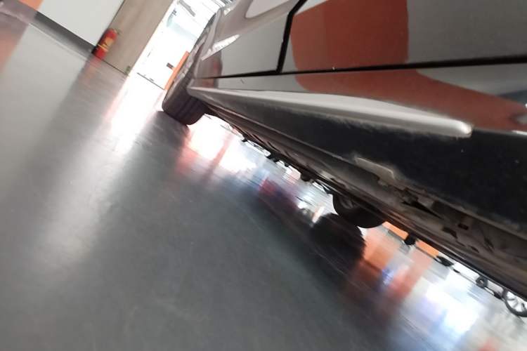 Used Mercedes-Benz C-Class 2020 Restyled C 260 L Sport Edition Left Side Sill