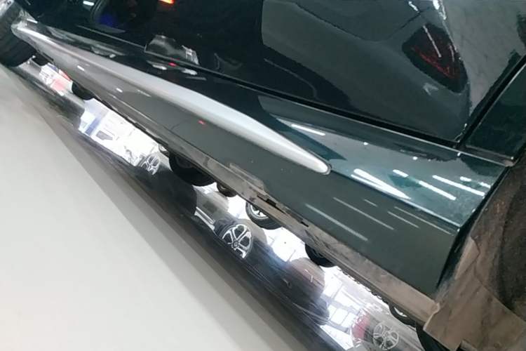 Used Mercedes-Benz C-Class 2020 Restyled C 260 L Sport Edition Left Side Sill
