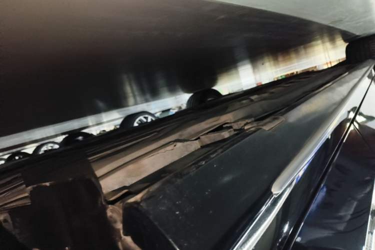 Used Mercedes-Benz C-Class 2020 Restyled C 200 L Fashion Edition Sport Version Left Side Sill