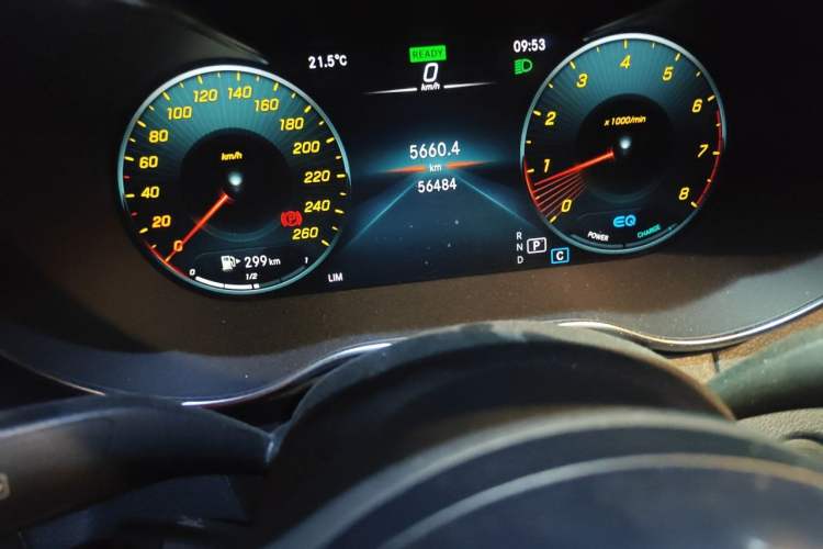 Used Mercedes-Benz C-Class 2020 C 260 L Sport Edition Odometer Close Up