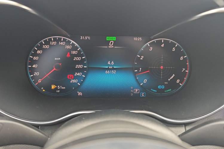 Used Mercedes-Benz C-Class 2020 Restyled C 260 L Sport Edition Odometer Close Up