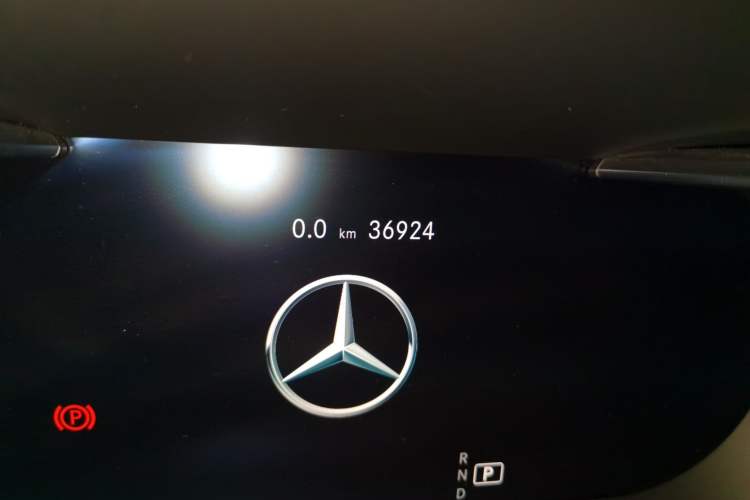Used Mercedes-Benz C-Class 2020 Restyled C 260 L Sport Edition Odometer Close Up