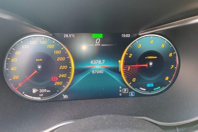 Used Mercedes-Benz C-Class 2020 C 260 Sport Edition Odometer Close Up