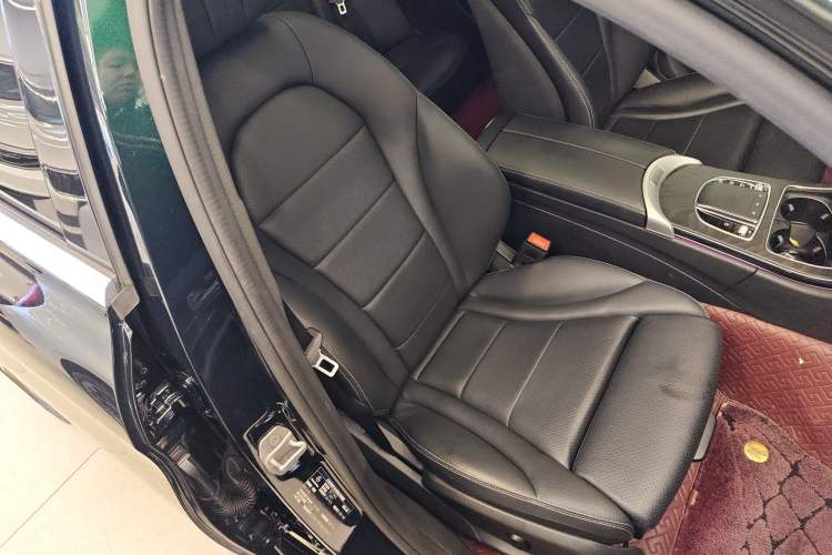 Used Mercedes-Benz C-Class 2020 Restyled C 260 L Sport Edition Right Front Seat