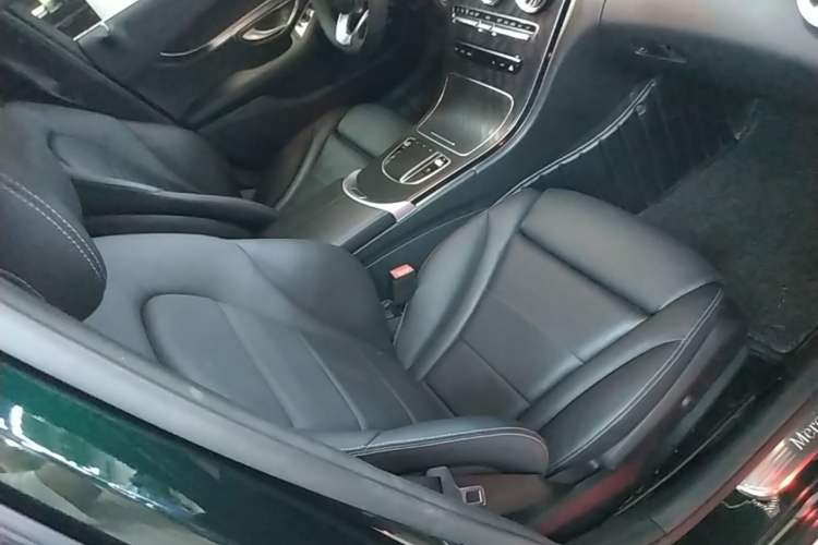 Used Mercedes-Benz C-Class 2020 C 200 L Fashion Edition Sport Version Right Front Seat
