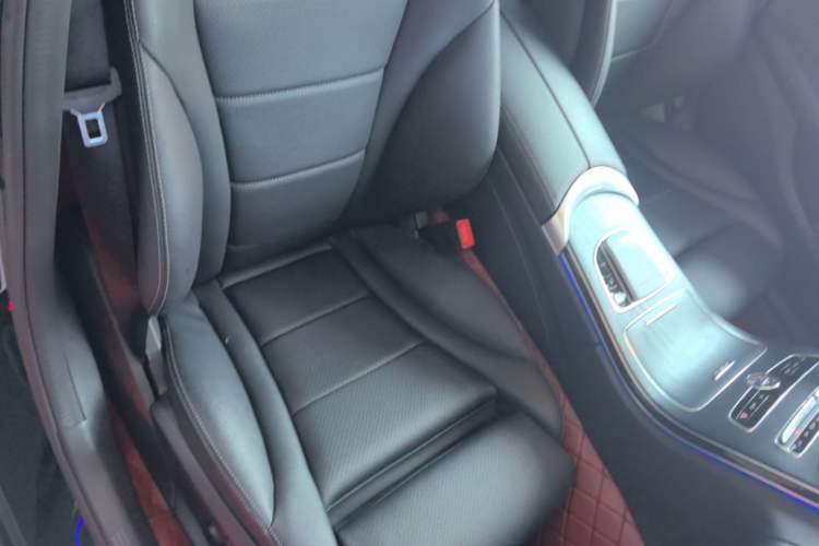 Used Mercedes-Benz C-Class 2020 Restyled C 260 L Sport Edition Right Front Seat