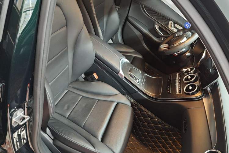 Used Mercedes-Benz C-Class 2020 C 260 L Sport Edition Right Front Seat