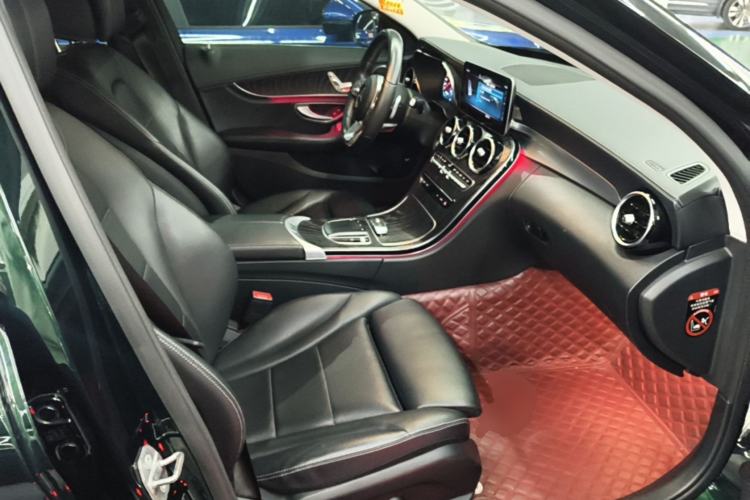Used Mercedes-Benz C-Class 2020 Restyled C 200 L Fashion Edition Sport Version Right Front Seat
