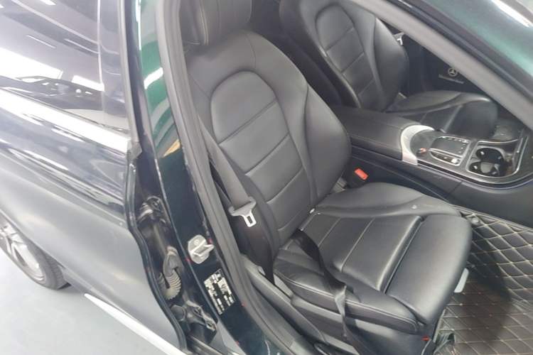 Used Mercedes-Benz C-Class 2020 Restyled C 260 L Sport Edition Right Front Seat
