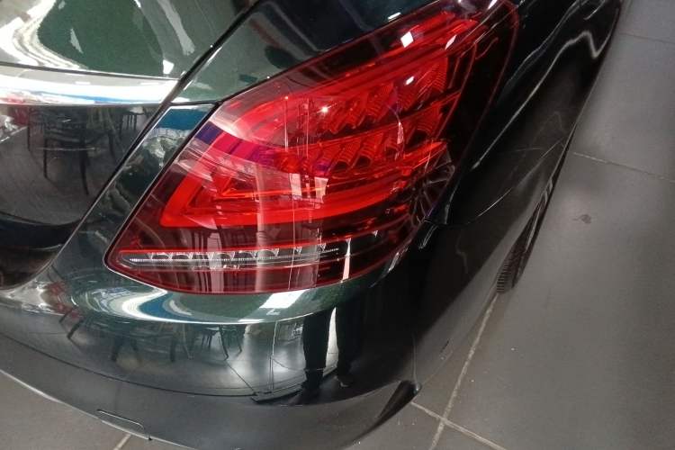 Used Mercedes-Benz C-Class 2020 Restyled C 260 L Sport Edition Right Rear Taillight