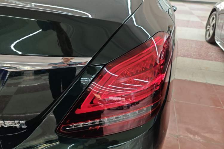 Used Mercedes-Benz C-Class 2020 C 260 L Sport Edition Right Rear Taillight