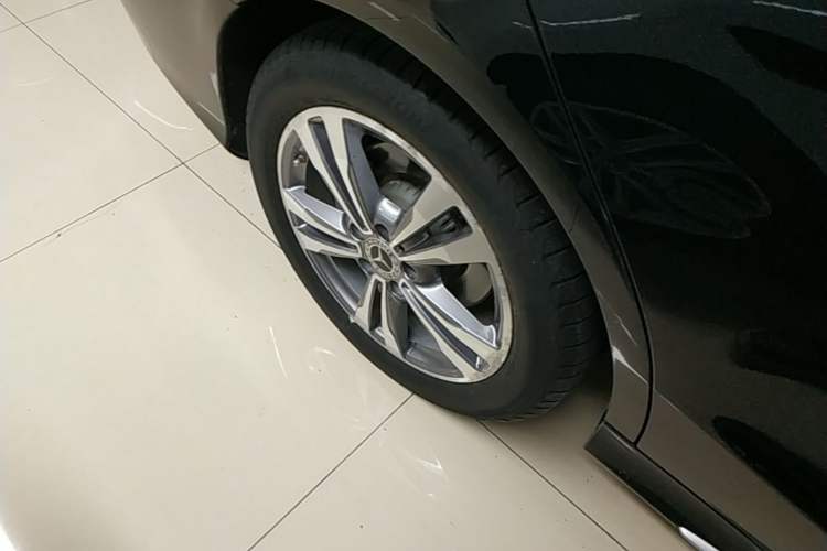 Used Mercedes-Benz C-Class 2020 C 200 L Fashion Edition Sport Version Right Rear Wheel Hub