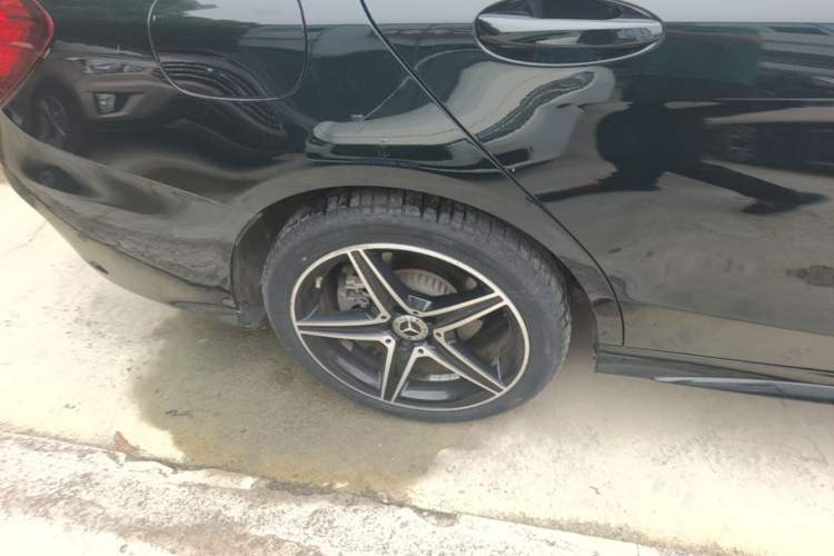 Used Mercedes-Benz C-Class 2020 Restyled C 260 Sport Edition Right Rear Wheel Hub