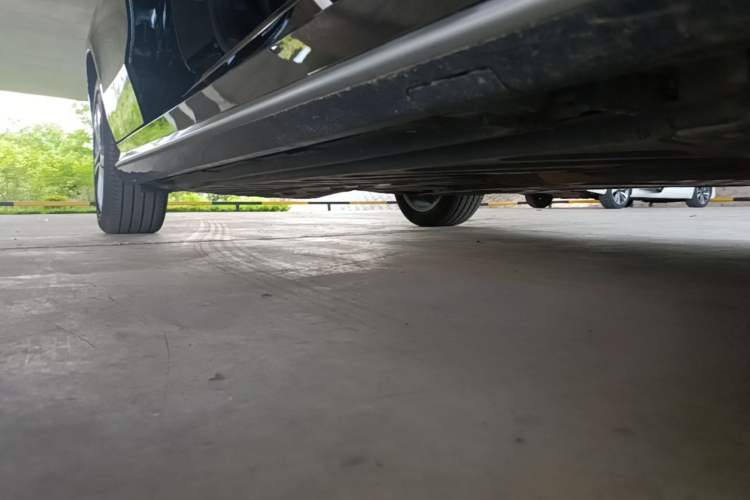 Used Mercedes-Benz C-Class 2020 Restyled C 260 L Sport Edition Right Side Sill