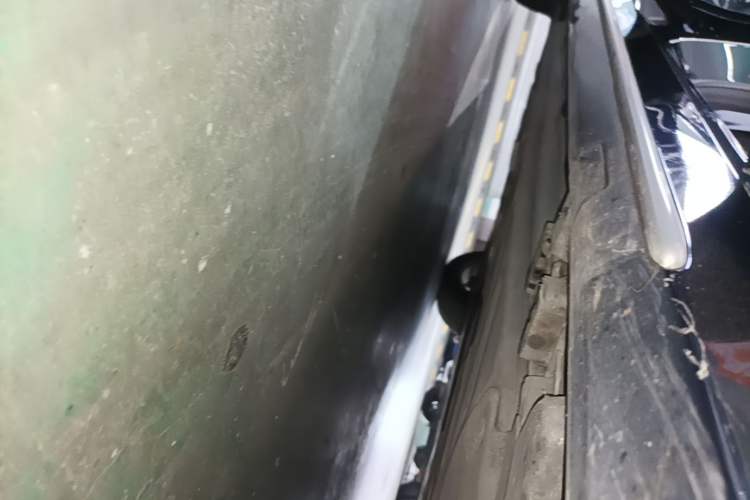 Used Mercedes-Benz C-Class 2020 C 200 L Fashion Edition Sport Version Right Side Sill
