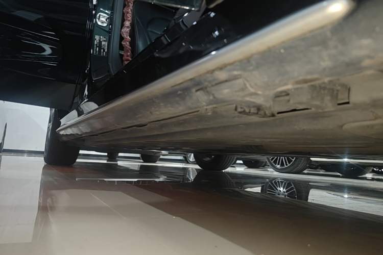 Used Mercedes-Benz C-Class 2020 Restyled C 200 L Fashion Edition Sport Version Right Side Sill