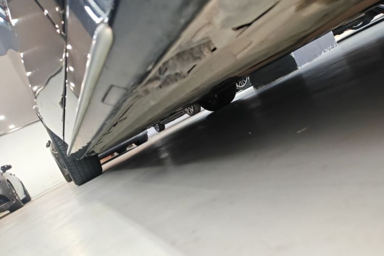 Used Mercedes-Benz C-Class 2020 Restyled C 260 L Sport Edition Right Side Sill