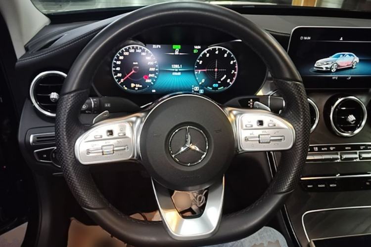 Used Mercedes-Benz C-Class 2020 C 260 L Sport Edition Steering Wheel