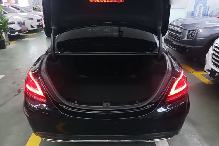 Used Mercedes-Benz C-Class 2020 C 200 L Fashion Edition Sport Version Trunk