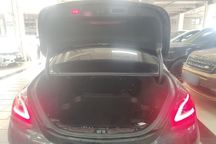 Used Mercedes-Benz C-Class 2020 Restyled C 260 L Sport Edition Trunk