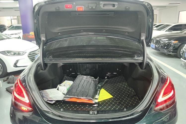Used Mercedes-Benz C-Class 2020 Restyled C 260 L Sport Edition Trunk