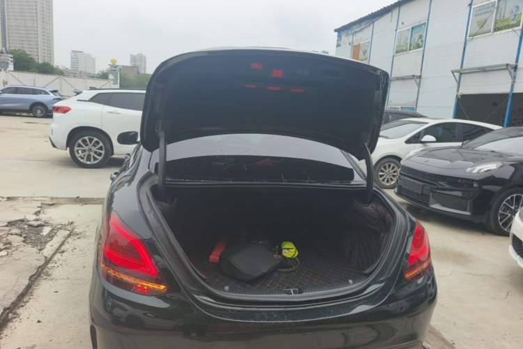 Used Mercedes-Benz C-Class 2020 Restyled C 260 Sport Edition Trunk
