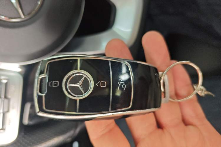 Used Mercedes-Benz C-Class 2020 C 260 L Sport Edition Vehicle Key