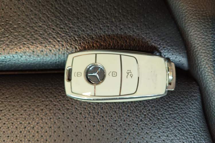 Used Mercedes-Benz C-Class 2020 C 260 L Sport Edition Vehicle Key
