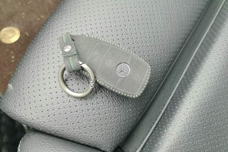 Used Mercedes-Benz C-Class 2020 Restyled C 260 L Sport Edition Vehicle Key