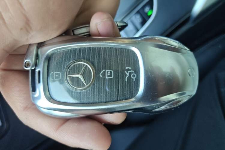 Used Mercedes-Benz C-Class 2020 Restyled C 260 L Sport Edition Vehicle Key